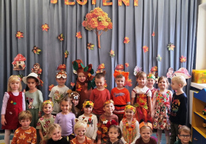 Wspólne zdjęcie dzieci z grupy II