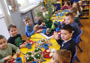 Wielkanocne śniadanie w gr III